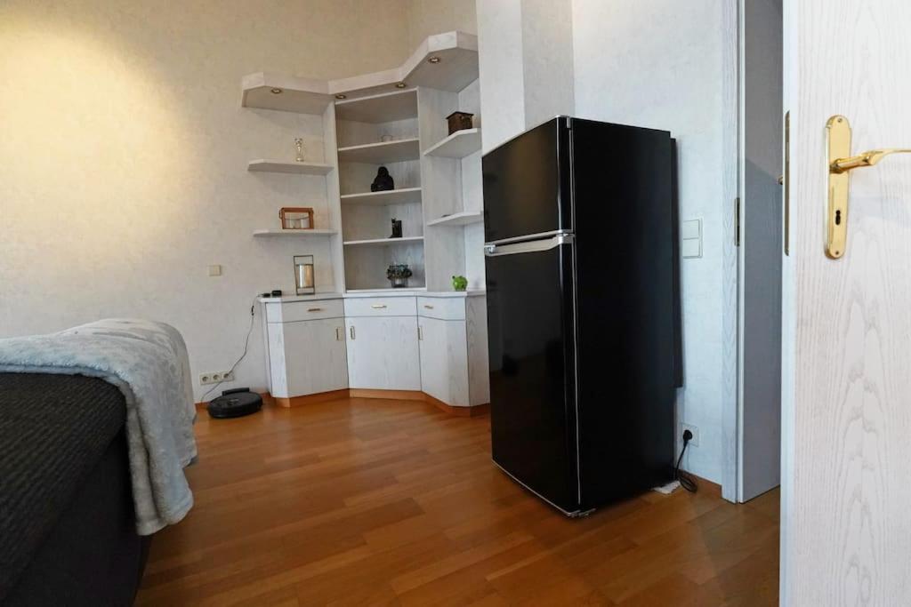 Grosse, Helle Wohnung Fuer Bis Zu 6 Personen Weinheim Zewnętrze zdjęcie